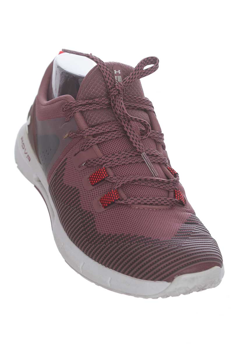 Zapatos color Rosado - Under Armour
