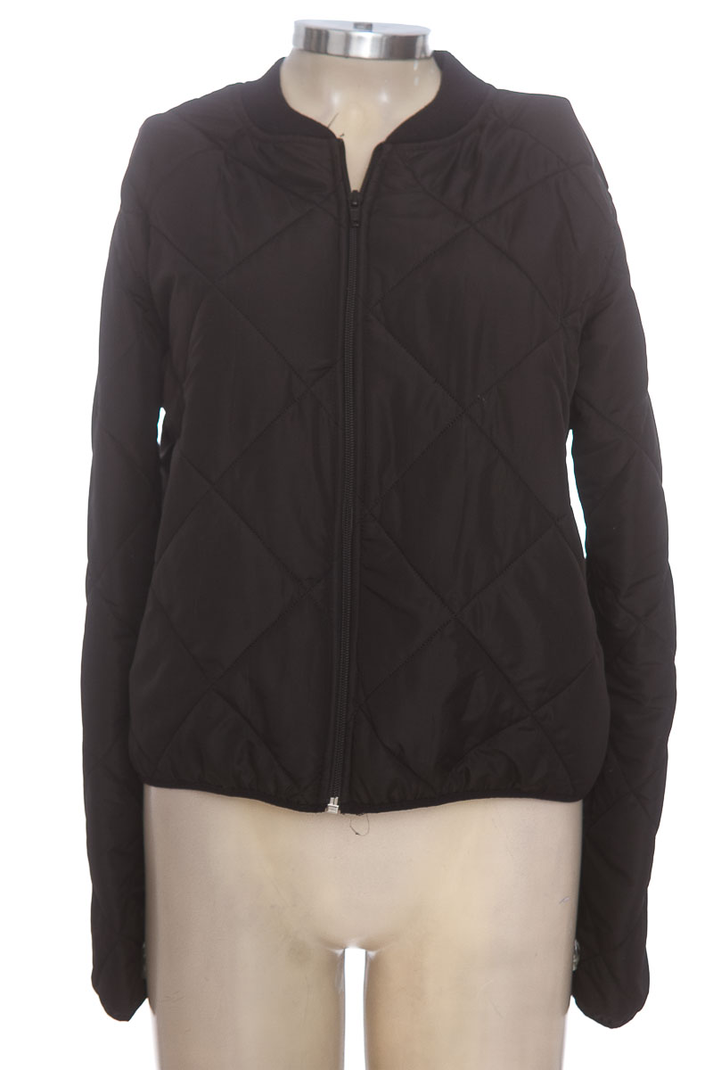 Chaqueta / Abrigo color Negro - Pacífika