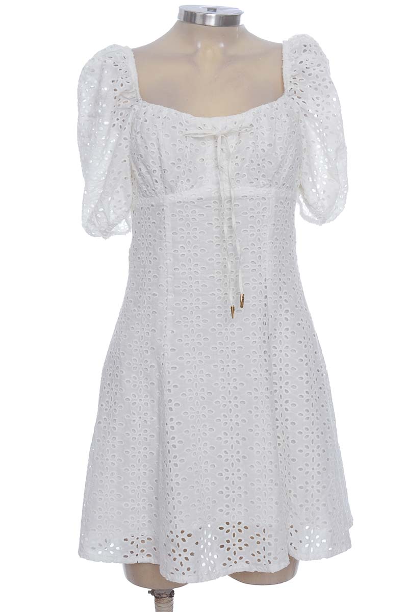 Vestido / Enterizo color Blanco - Studio F