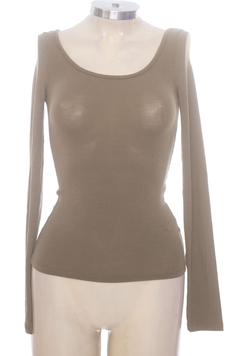 Top / Camiseta color Verde - Divided by H&M