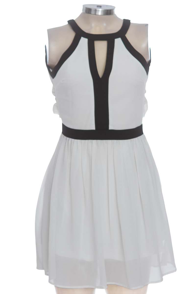 Vestido / Enterizo color Blanco - ELA