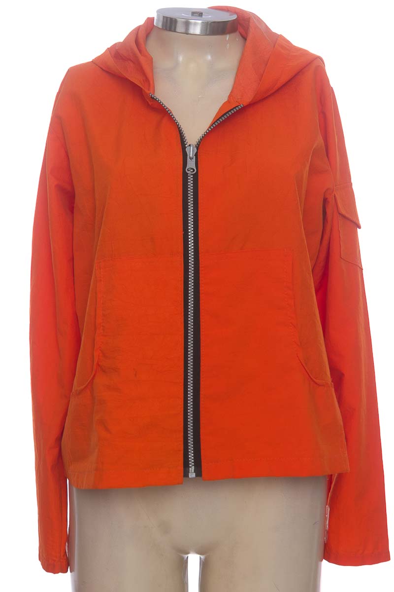 Ropa Deportiva / Salida de Baño color Naranja - Closeando