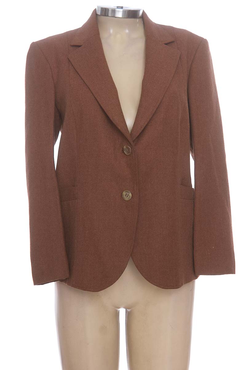 Chaqueta / Abrigo color Vinotinto - Closeando