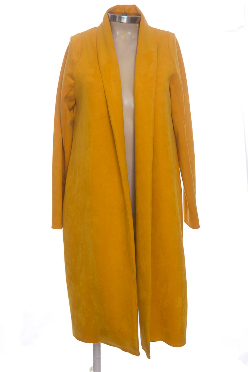 Chaqueta / Abrigo color Mostaza - Zara