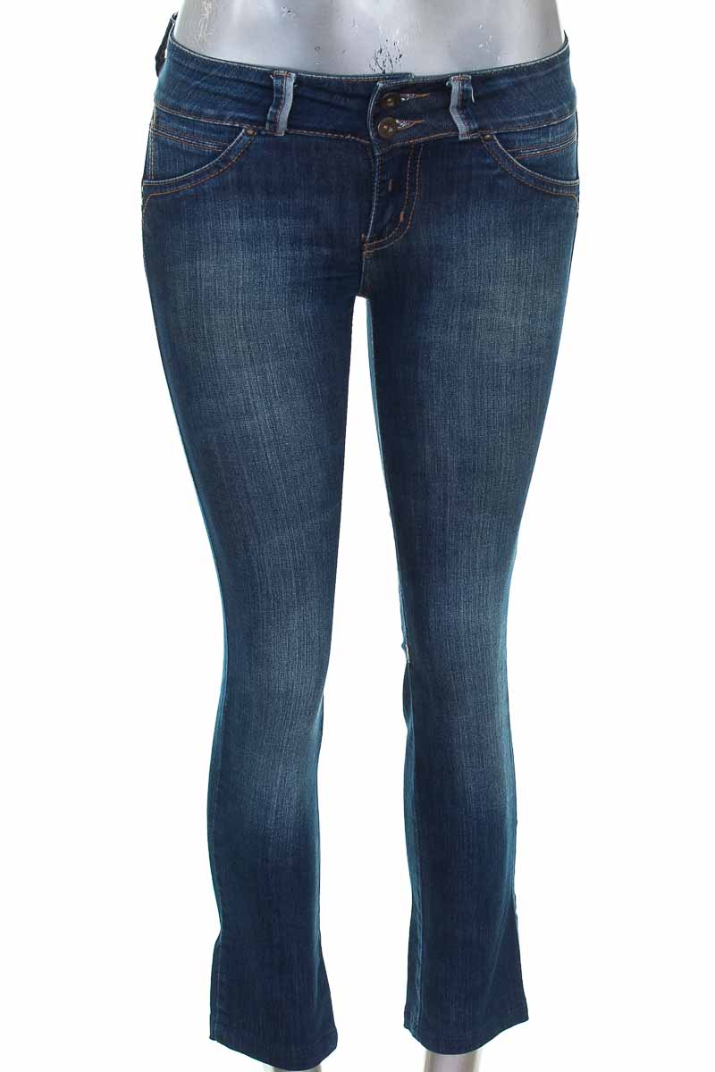 jeans color azul