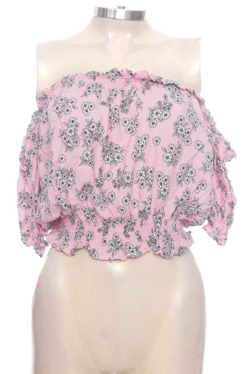 Top / Camiseta color Rosado - MIA