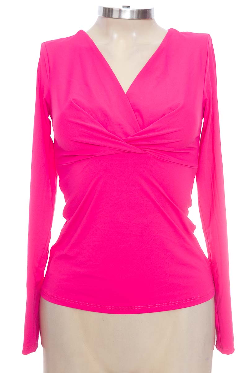 Top / Camiseta color Rosado - Studio F