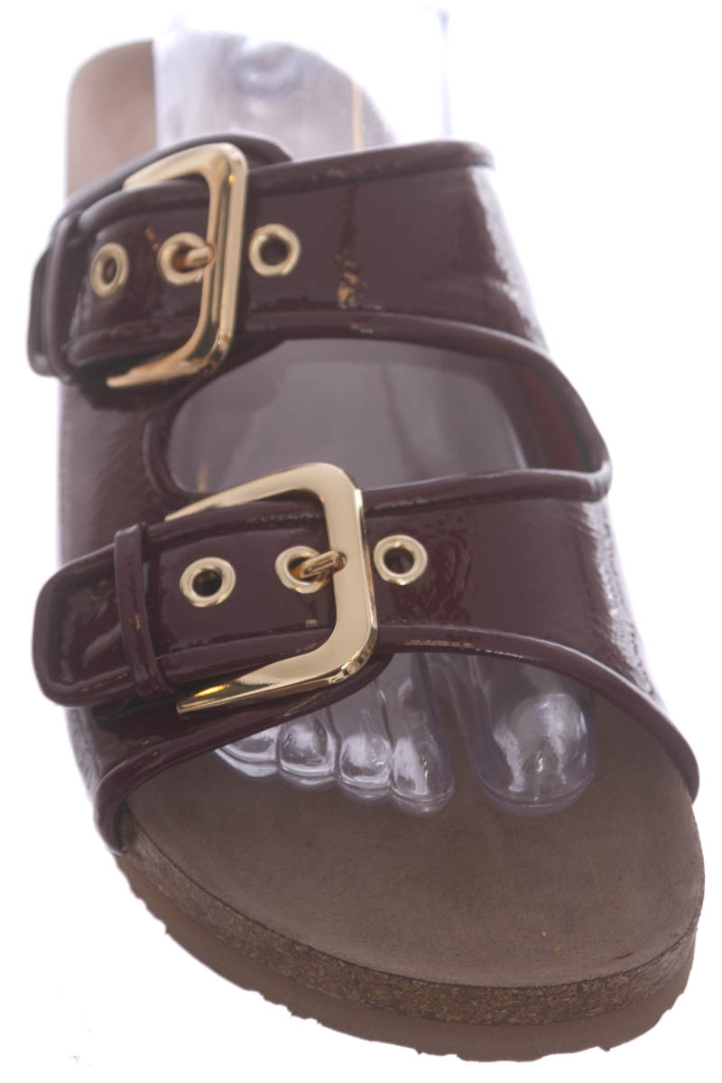 Zapatos color Vinotinto - H&M
