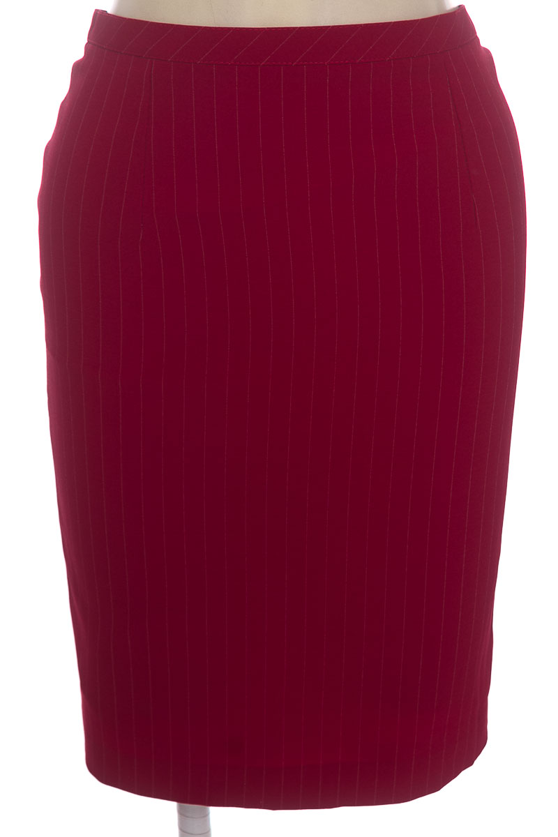 Falda color Vinotinto - Closeando