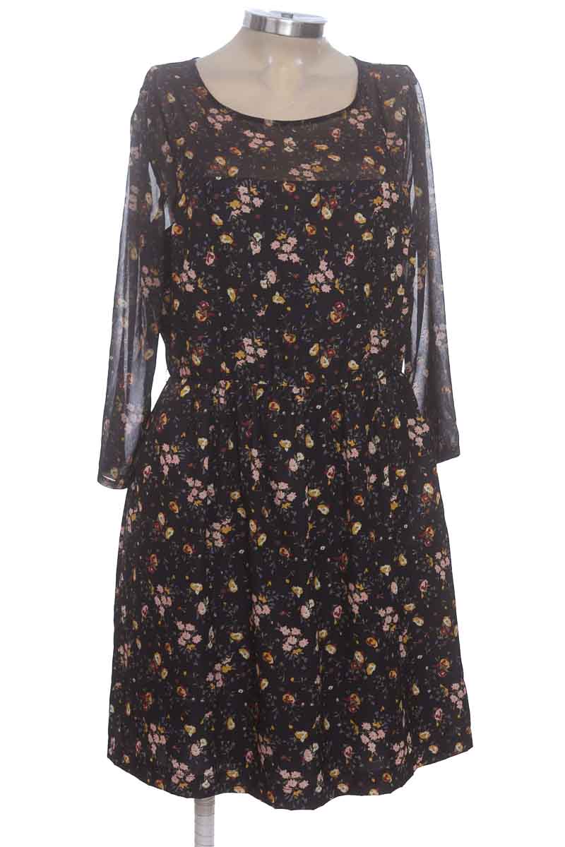 Vestido / Enterizo color Negro - Stradivarius