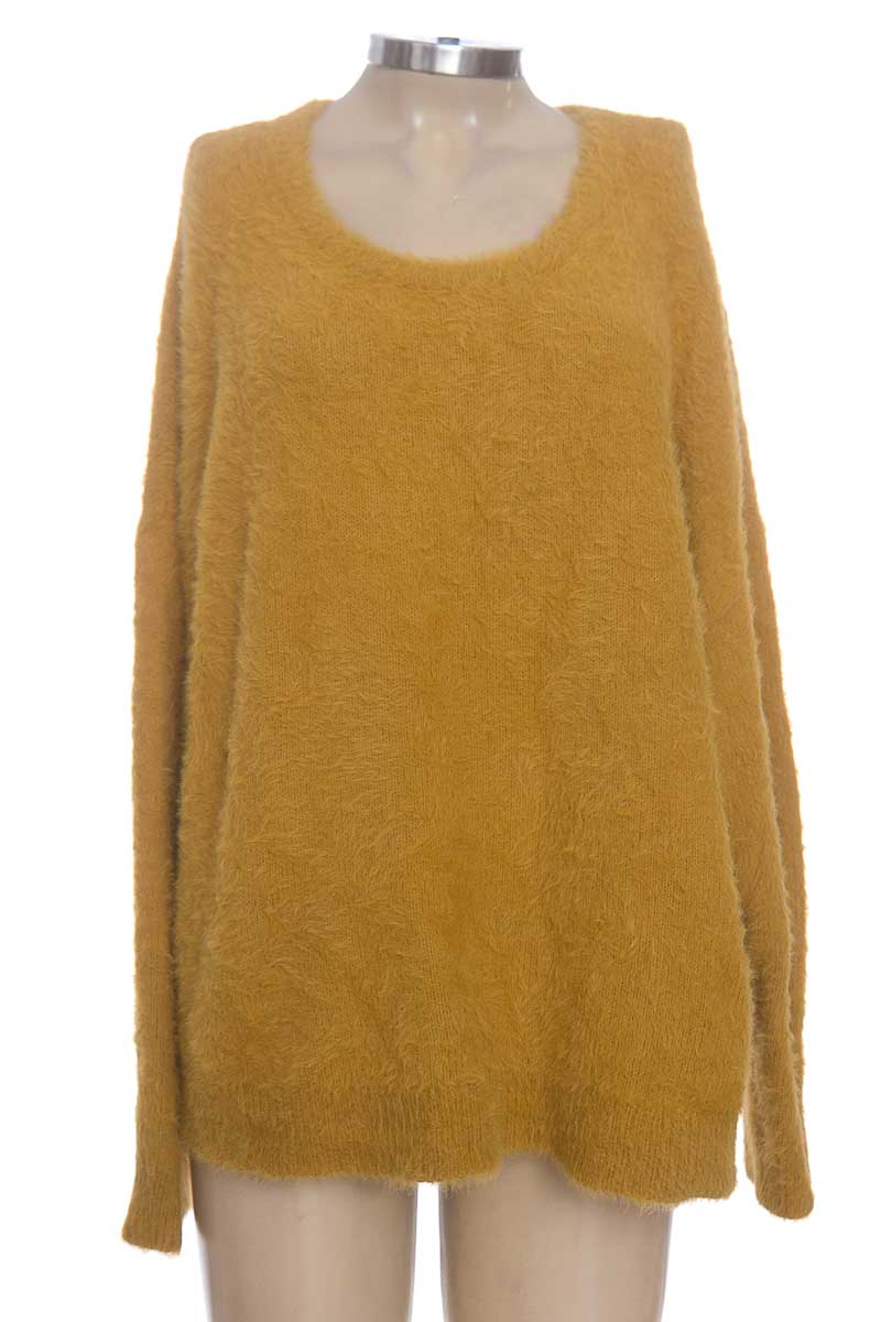Sweater color Mostaza - Stradivarius