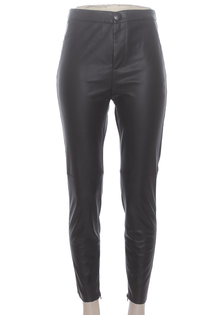 Pantalones color Negro - Zara